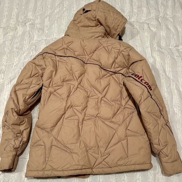 Volcom Snowboarding/Ski Jacket - Picture 5 of 5